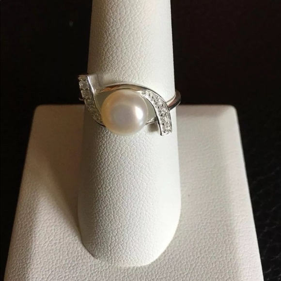 Sterling Silver Pearl Ocean Wave Clear Stones Ring - Picture 3 of 3